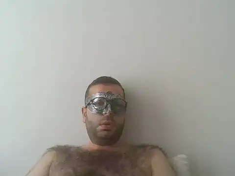 Snapshot of kkadam1 chatting on 07-12-26, 08:04 kkadam1 online show from 07-12-26, 08:04
