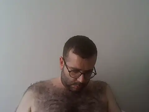 Snapshot of kkadam1 chatting on 08-04-26, 01:04 kkadam1 online show from 08-04-26, 01:04