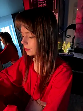 Moonliiine online show from 12-22-25, 05:29