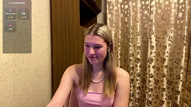 SkyeDavis online show from 01-05-26, 07:06