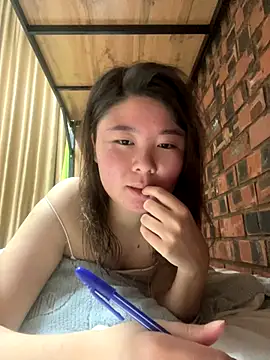 Sarah2127 online show from 12-16-25, 10:36