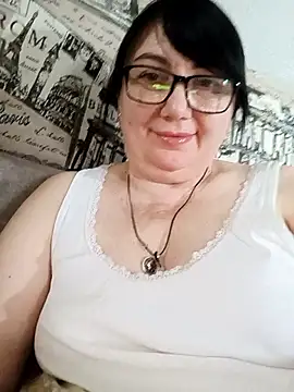 Snapshot of MariSwan222 chatting on 05-28-26, 02:12 MariSwan222 online show from 05-28-26, 02:12