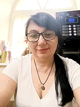 Snapshot of MariSwan222 chatting on 07-23-26, 06:44 MariSwan222 online show from 07-23-26, 06:44
