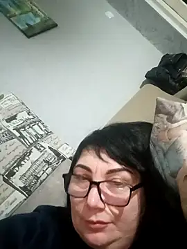 MariSwan222 online show from 12-18-25, 08:23