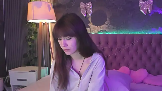 MilanaHotts online show from 06-10-26, 12:39