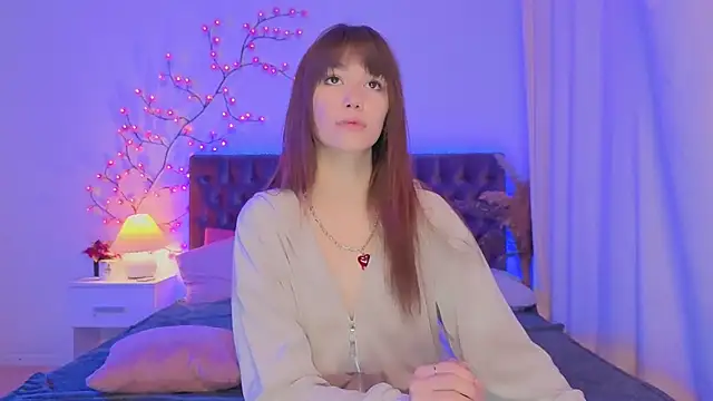 MilanaHotts online show from 06-12-26, 05:05