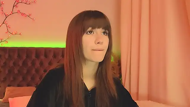 MilanaHotts online show from 06-04-26, 05:12