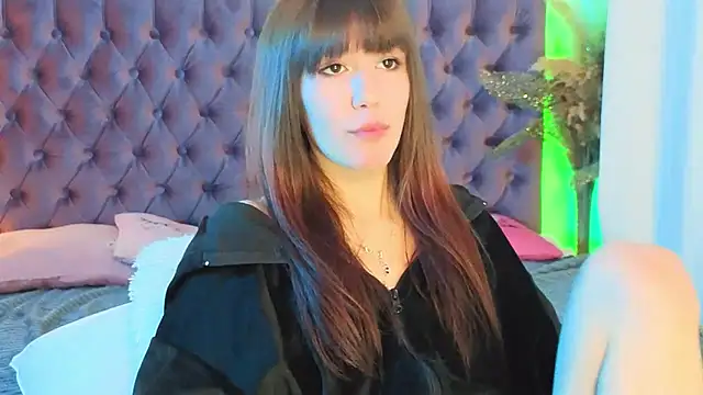 MilanaHotts online show from 06-05-26, 06:52