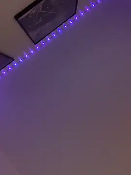 Melissaa00 online show from 04-18-26, 02:08