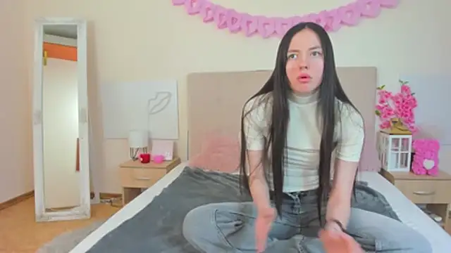 Snapshot of AdrianaCult chatting on 03-03-26, 06:31 AdrianaCult online show from 03-03-26, 06:31