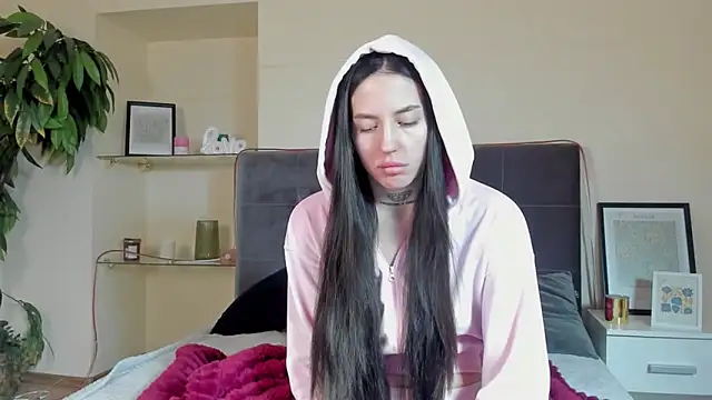 Snapshot of AdrianaCult chatting on 02-09-26, 06:22 AdrianaCult online show from 02-09-26, 06:22