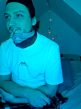 Ghost Pie online show from 12-21-25, 02:41