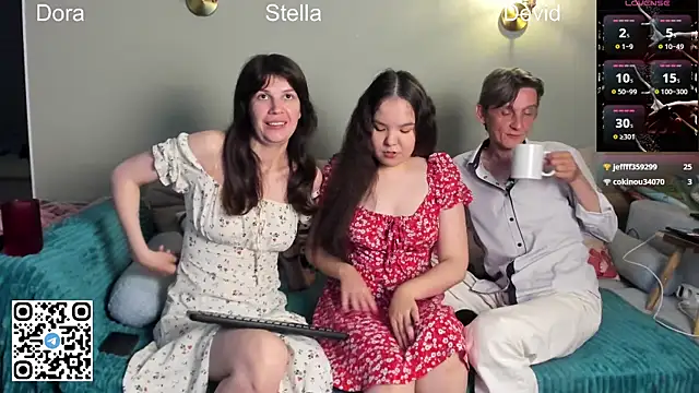 Snapshot of WeliosCouple chatting on 06-20-26, 07:13 WeliosCouple online show from 06-20-26, 07:13