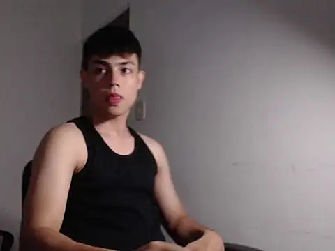 T-PHotxCouple online show from 05-24-26, 11:26