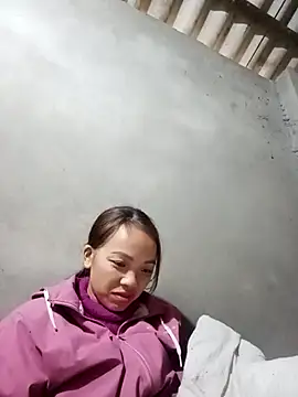 Snapshot of Andrea-688 chatting on 01-08-26, 01:22 Andrea-688 online show from 01-08-26, 01:22