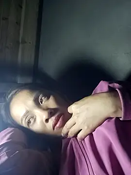 Snapshot of Andrea-688 chatting on 12-22-25, 10:04 Andrea-688 online show from 12-22-25, 10:04