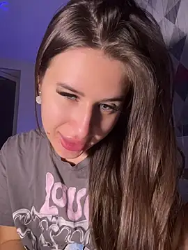 Snapshot of Lira_Fayeee chatting on 07-15-26, 07:10 Lira Fayeee online show from 07-15-26, 07:10