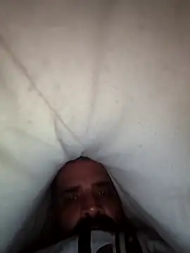 Snapshot of jhbvvhkkk chatting on 01-10-26, 10:21 jhbvvhkkk online show from 01-10-26, 10:21