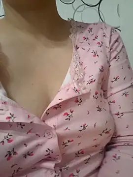 Emilyhomegirl1 online show from 12-17-25, 10:31