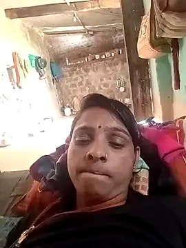 Snapshot of Rinki_malhotra chatting on 02-17-26, 07:38 Rinki malhotra online show from 02-17-26, 07:38