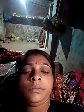 Snapshot of Rinki_malhotra chatting on 02-27-26, 08:30 Rinki malhotra online show from 02-27-26, 08:30