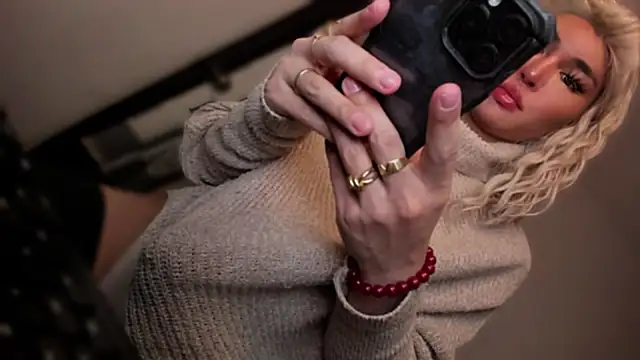 mxshemale ladyboy online show from 11-12-25, 01:54