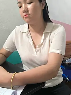 Snapshot of Sisilaydy_01 chatting on 07-05-26, 03:33 Sisilaydy 01 online show from 07-05-26, 03:33