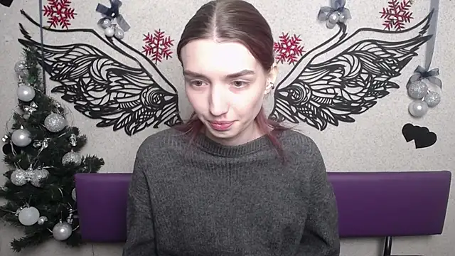 LisaDarcy online show from 12-16-25, 01:59