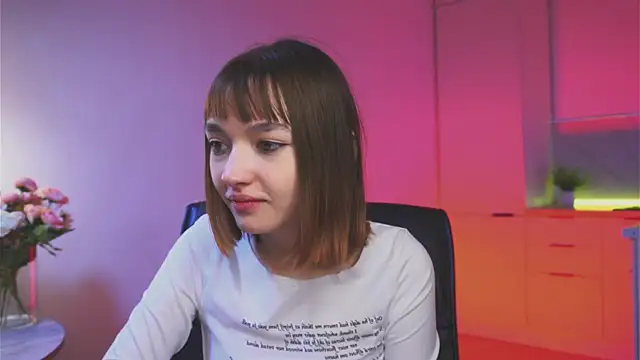 Leyla crsh online show from 04-19-26, 05:30