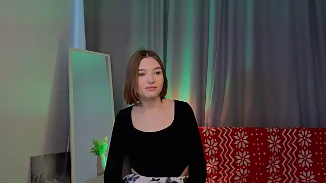 Snapshot of Leyla_crsh chatting on 02-22-26, 05:21 Leyla crsh online show from 02-22-26, 05:21