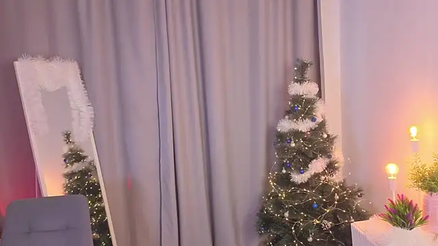 Leyla crsh online show from 12-23-25, 05:07