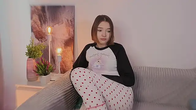 Snapshot of Leyla_crsh chatting on 02-05-26, 05:36 Leyla crsh online show from 02-05-26, 05:36