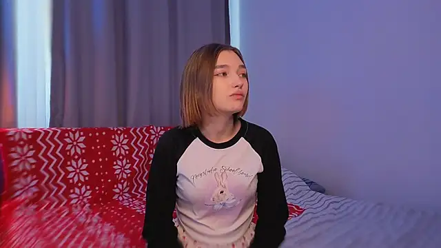 Snapshot of Leyla_crsh chatting on 02-18-26, 06:11 Leyla crsh online show from 02-18-26, 06:11