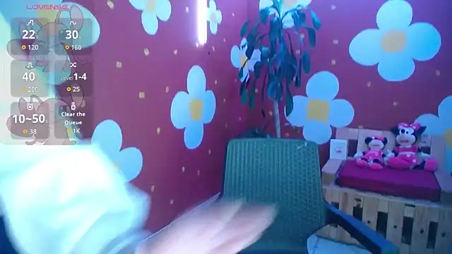 Snapshot of dollspicy chatting on 12-15-25, 12:44 dollspicy online show from 12-15-25, 12:44