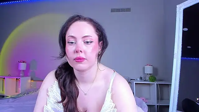 Snapshot of AlbaLimory chatting on 05-15-26, 01:20 AlbaLimory online show from 05-15-26, 01:20