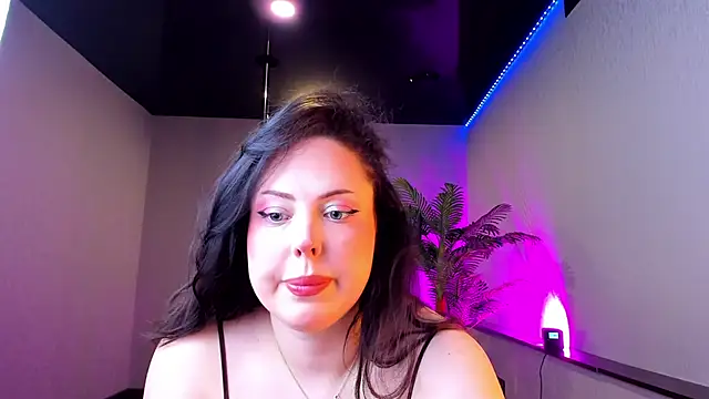 Snapshot of AlbaLimory chatting on 04-23-26, 01:13 AlbaLimory online show from 04-23-26, 01:13