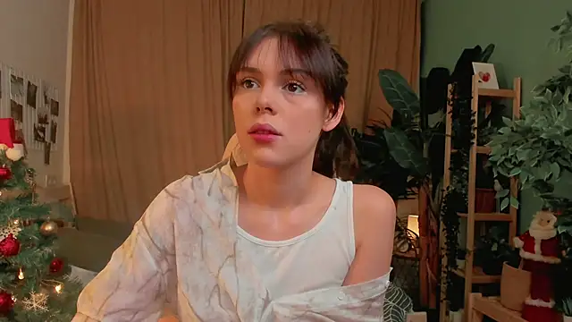 Snapshot of Pamela_Tiffin chatting on 01-07-26, 01:10 Pamela Tiffin online show from 01-07-26, 01:10