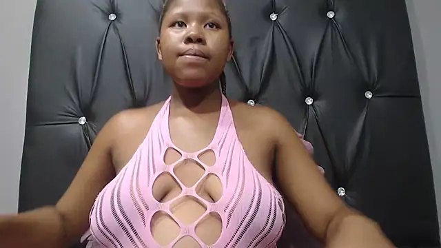 TemptingCloeXx online show from 02-25-26, 07:36