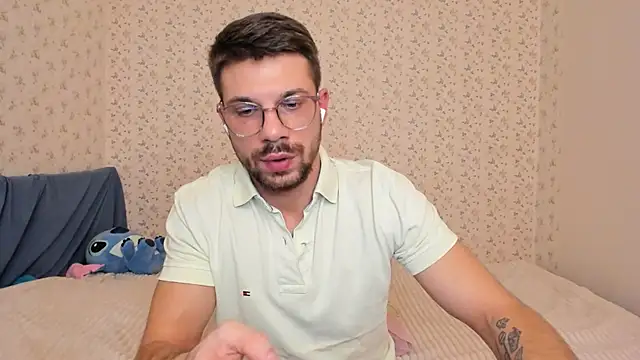 Tony Wolf online show from 12-18-25, 09:40