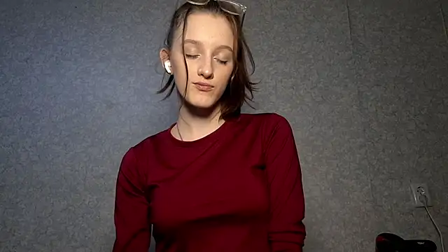 LisaBoddy online show from 12-17-25, 11:48