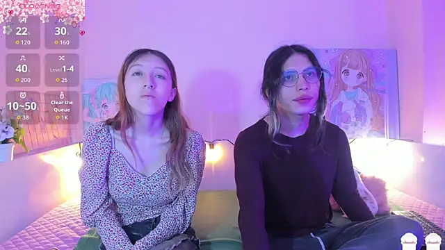 Briar y Blair online show from 12-20-25, 01:36