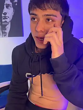 Snapshot of lian_fooxx chatting on 02-12-26, 03:17 lian fooxx online show from 02-12-26, 03:17