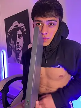 Snapshot of lian_fooxx chatting on 02-20-26, 04:09 lian fooxx online show from 02-20-26, 04:09