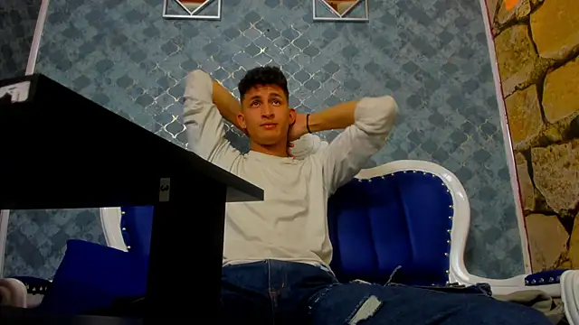 Ethan Waalker online show from 12-19-25, 05:21