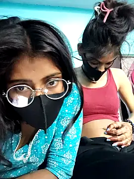 Snapshot of Aaradhya-Rani chatting on 02-27-26, 07:52 Aaradhya-Rani online show from 02-27-26, 07:52