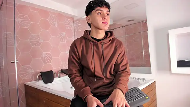  TaylorBlack online show from 01-08-26, 11:38