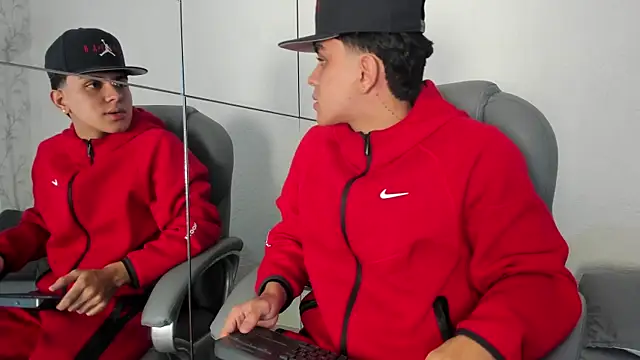  TaylorBlack online show from 04-07-26, 11:45