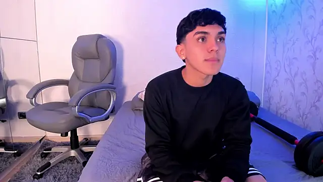  TaylorBlack online show from 12-22-25, 11:32