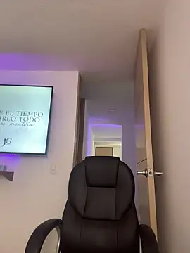 Camila sanchez25 online show from 04-10-26, 09:11