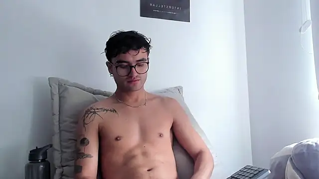 charlie dicker online show from 12-18-25, 03:49